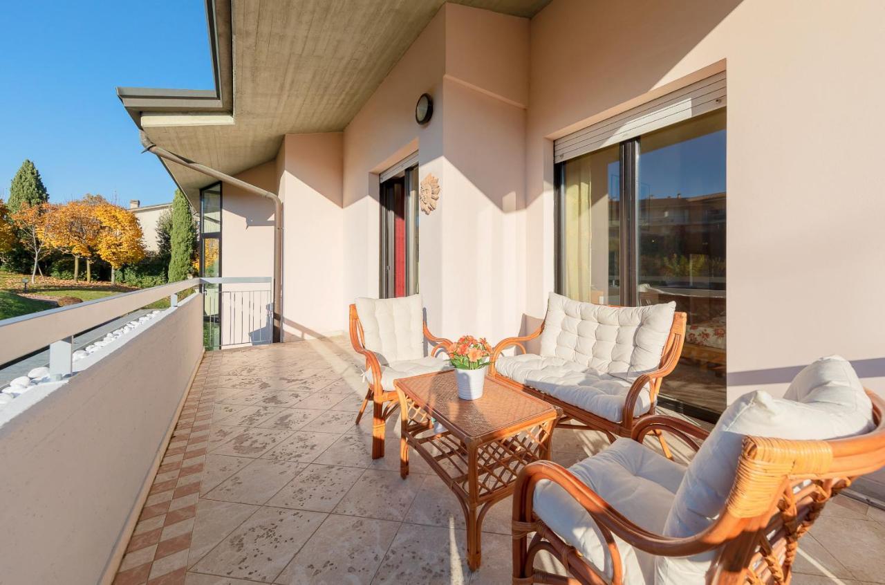 Kristall Lago 233 Apartment By Wonderful Italy Desenzano del Garda Buitenkant foto
